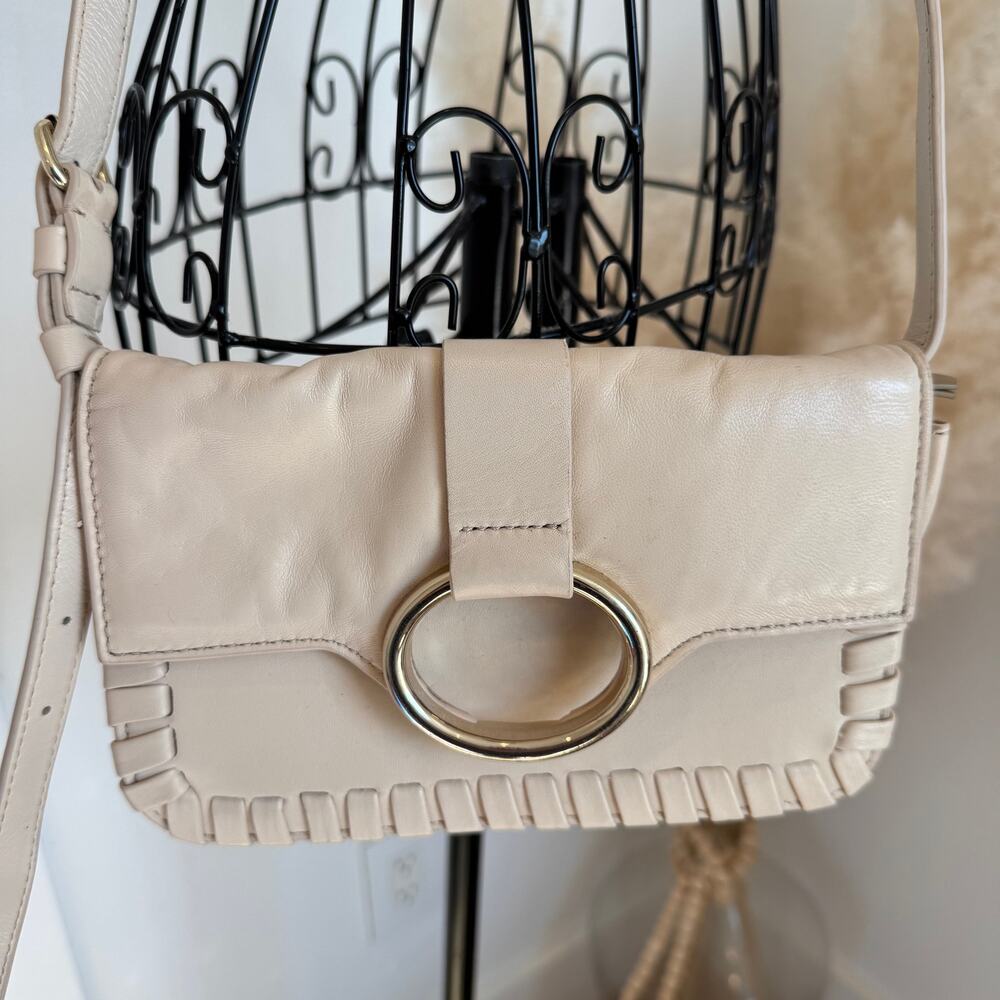 Vince Camuto Menio Leather Whipstitch Crossbody Bag In Warm Vanilla
